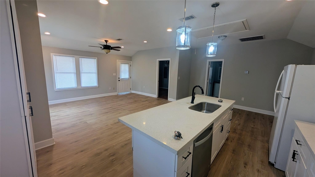 7521 Laredo Street - Photo 2