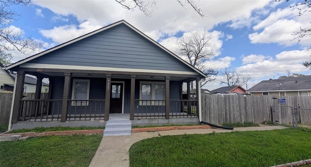 7521 Laredo Street - Photo 0
