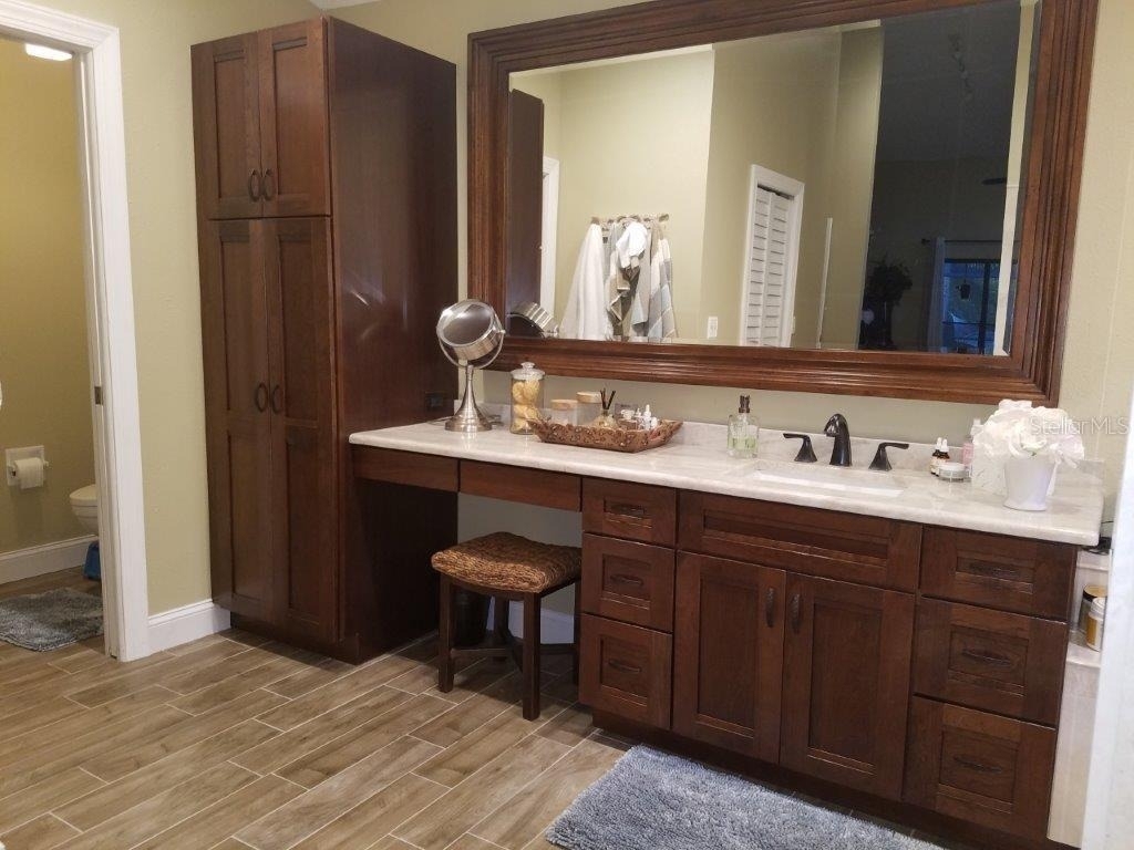 392 Lakeview Terrace - Photo 8