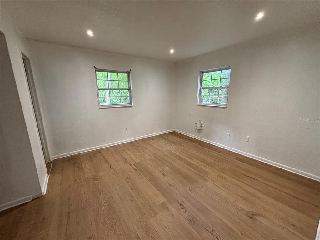 205 S Chandler Avenue - Photo 12