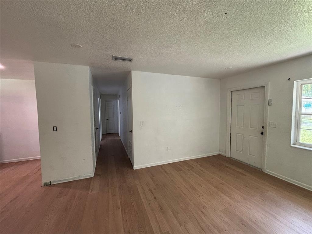 205 S Chandler Avenue - Photo 6