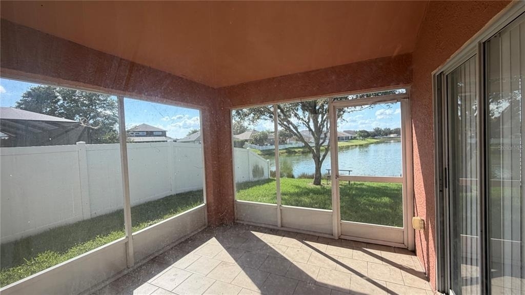 31205 Bridgegate Drive - Photo 32
