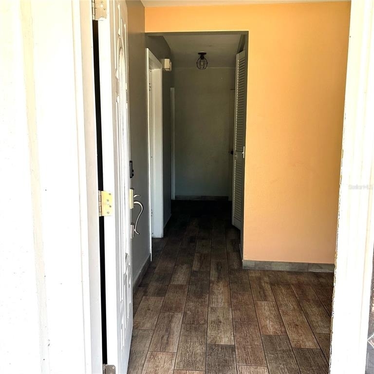 2152 Greenbriar Boulevard - Photo 2