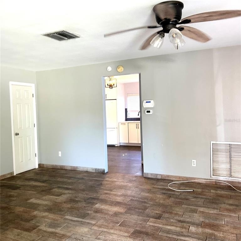 2152 Greenbriar Boulevard - Photo 3