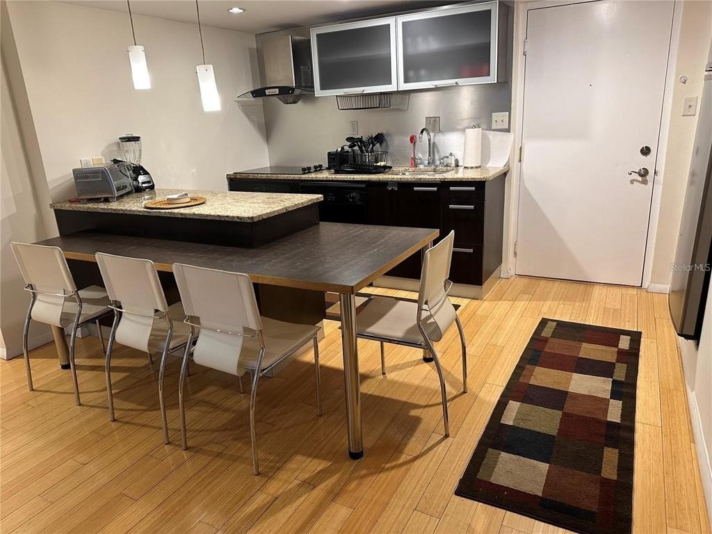 701 S Madison Avenue - Photo 6