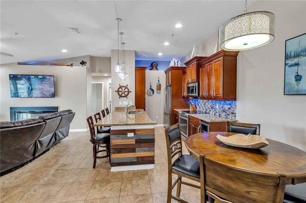 6420 Banyan Boulevard - Photo 1