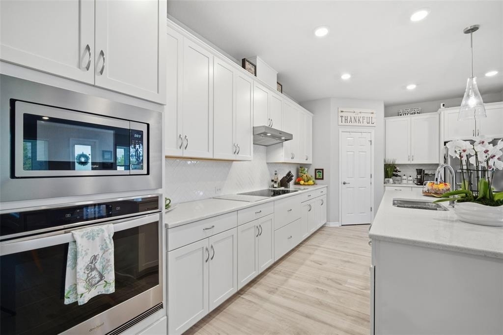 31477 Westbury Estates Avenue - Photo 11