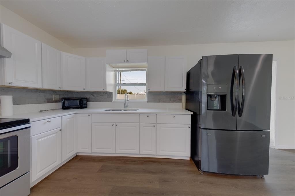 5937 38th Avenue N - Photo 12