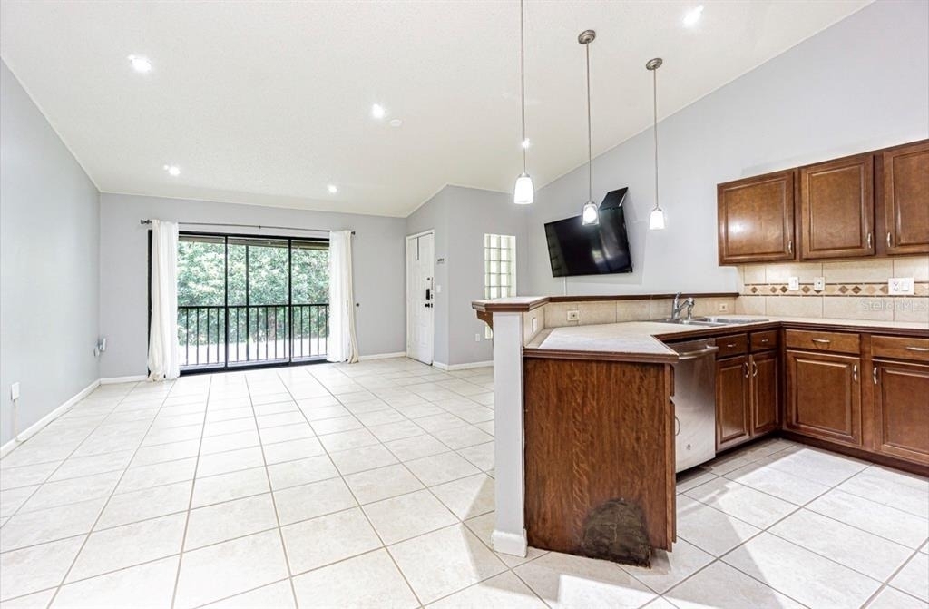 3345 Crystal Court E - Photo 7