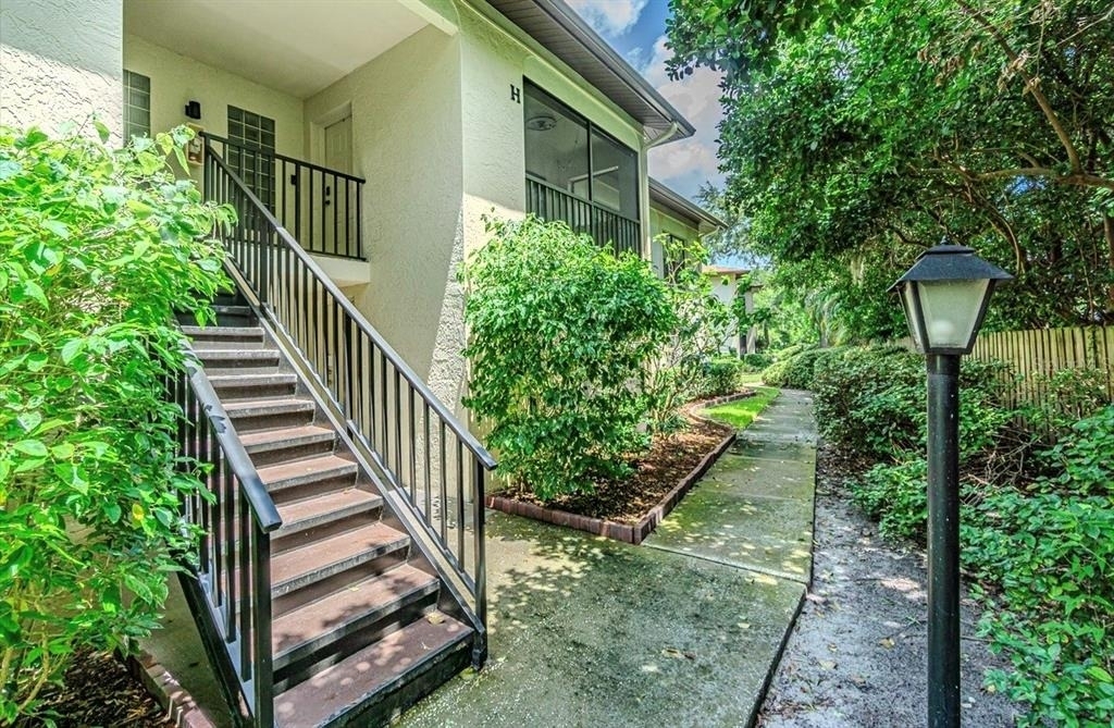 3345 Crystal Court E - Photo 0