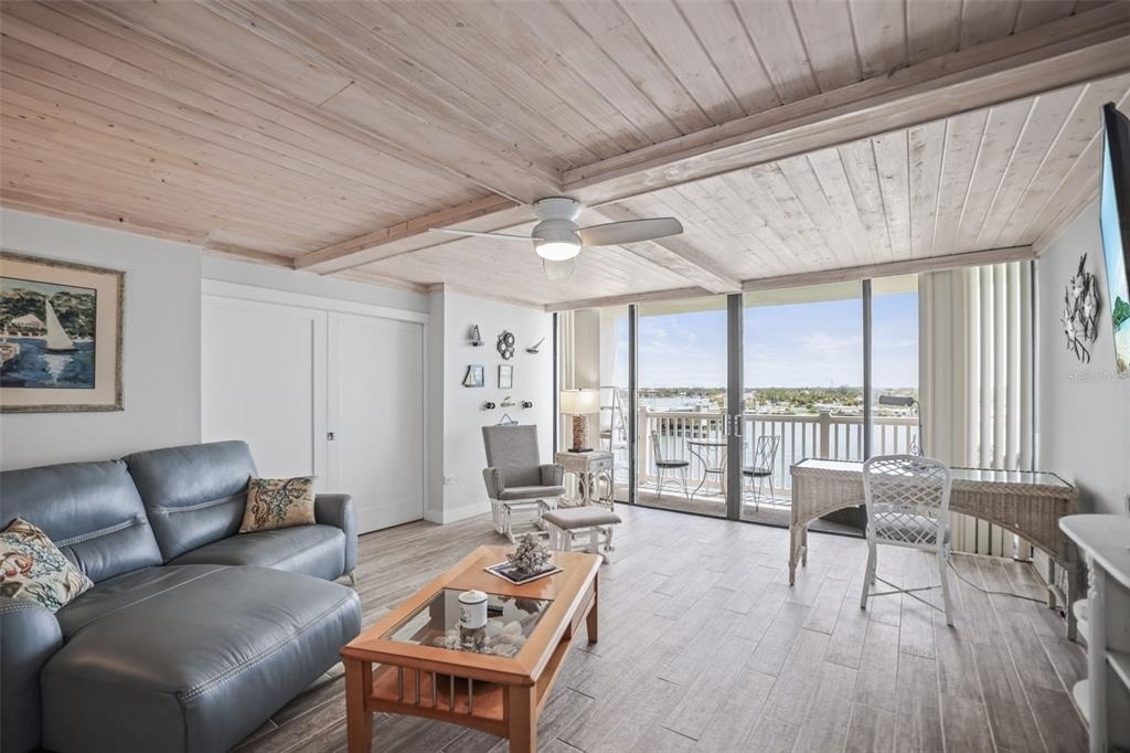 500 Treasure Island Causeway - Photo 7