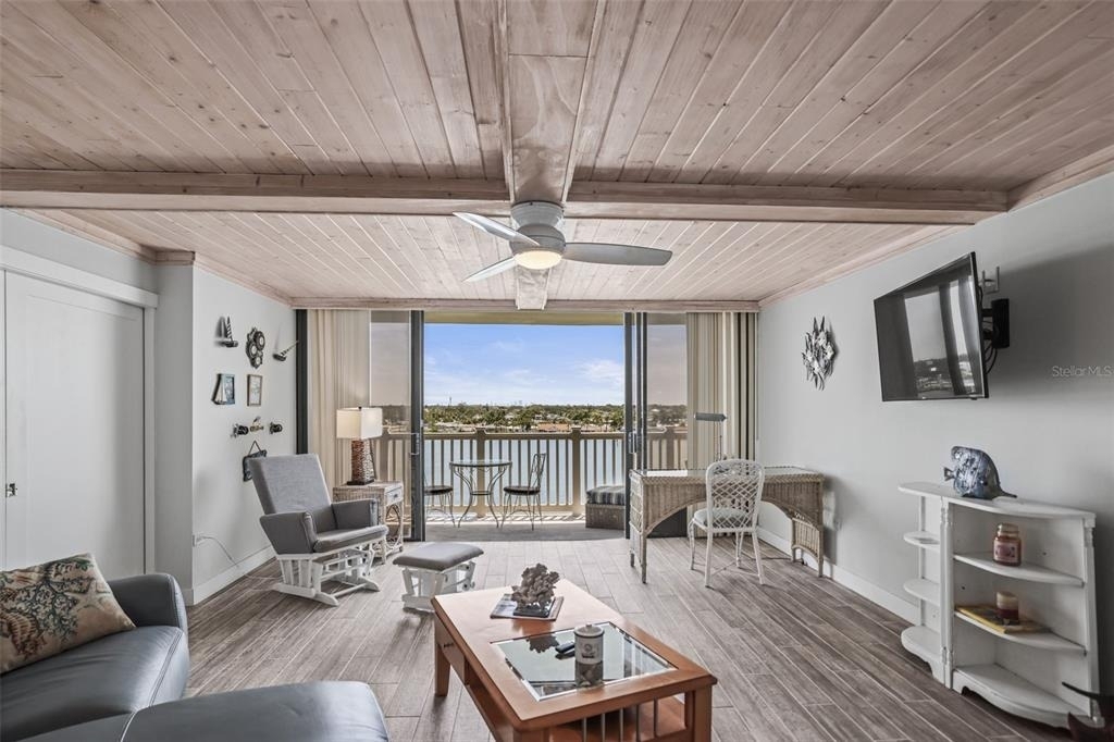 500 Treasure Island Causeway - Photo 5