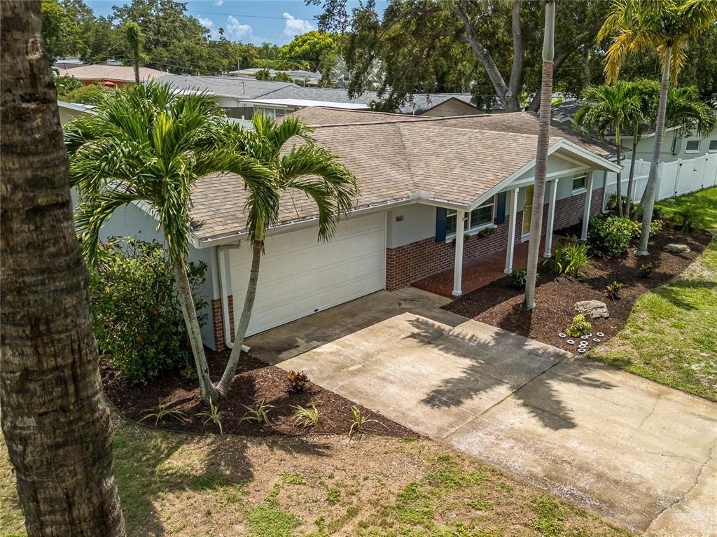 1661 Algonquin Drive - Photo 30
