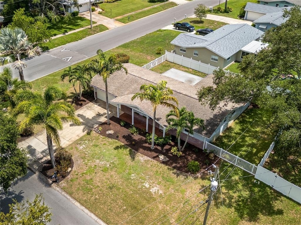 1661 Algonquin Drive - Photo 27