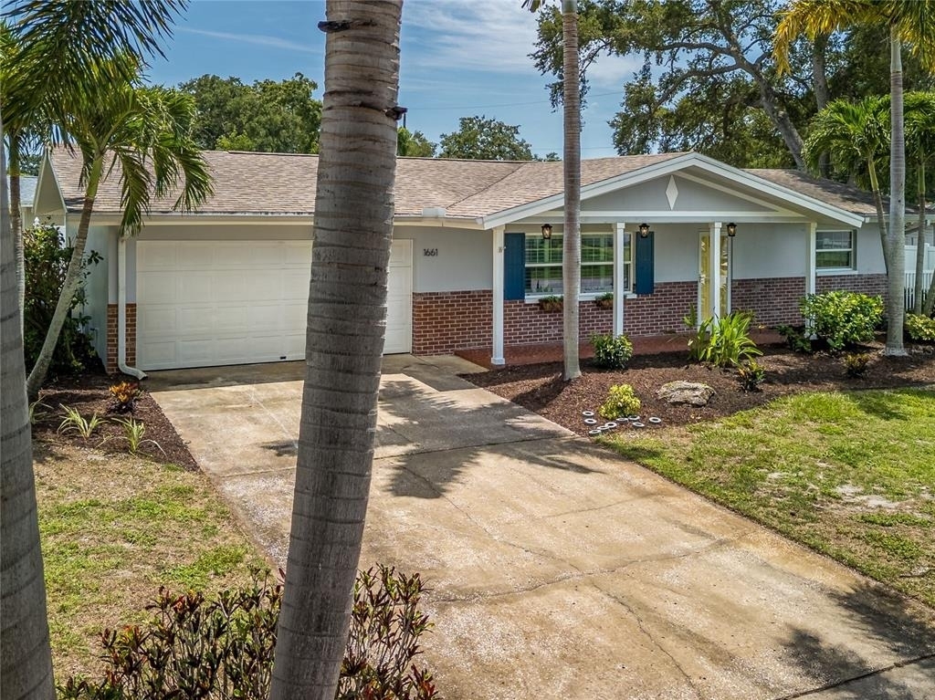 1661 Algonquin Drive - Photo 31