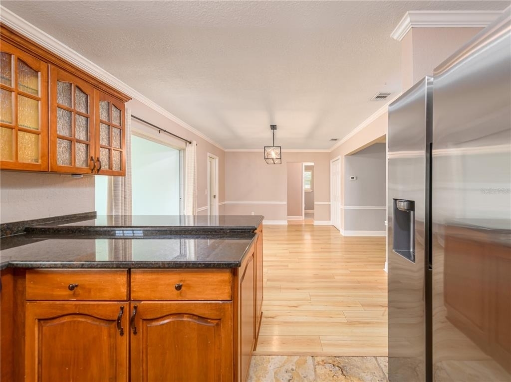 1661 Algonquin Drive - Photo 10