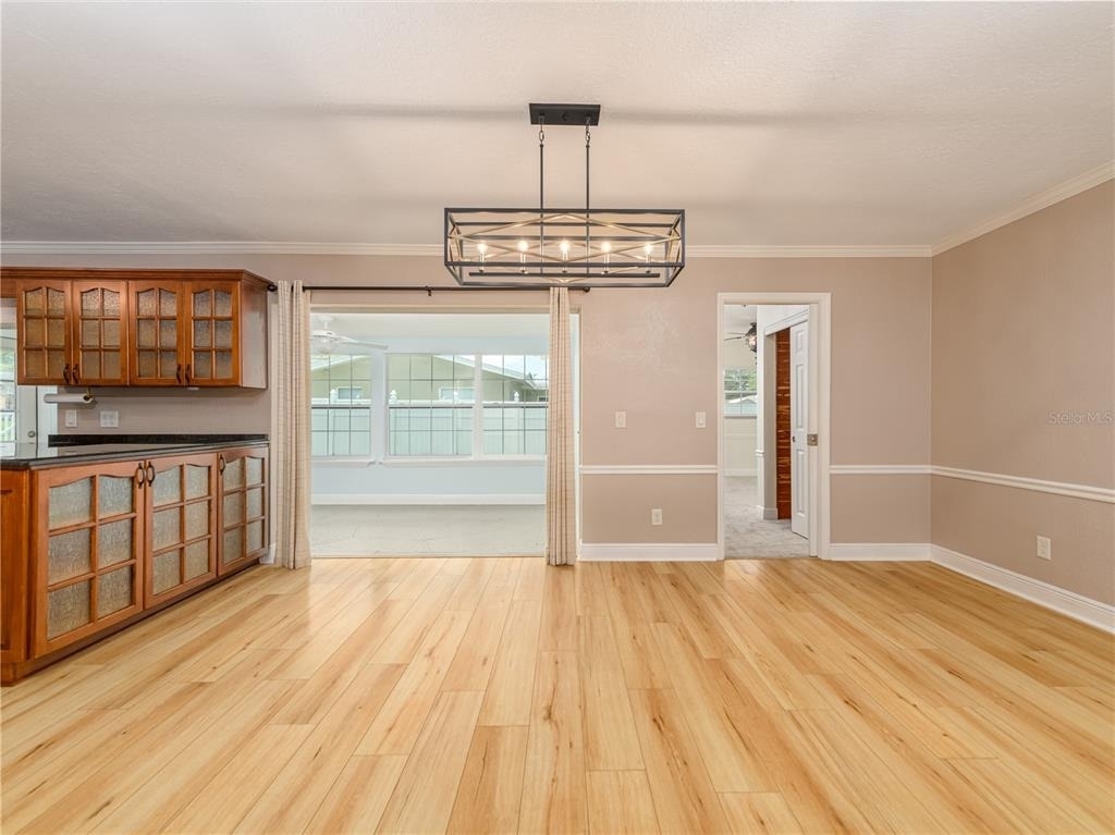 1661 Algonquin Drive - Photo 6