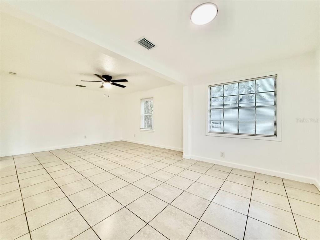 8004 N Marks Street - Photo 3