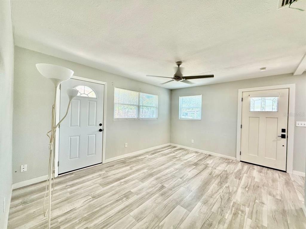 4406 W Trilby Avenue - Photo 4