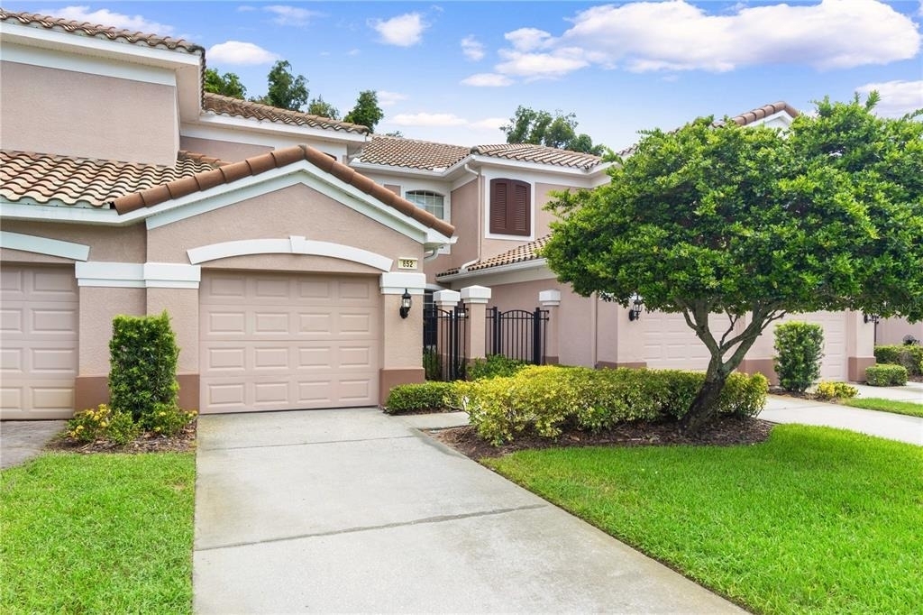 852 Lantern Way - Photo 0