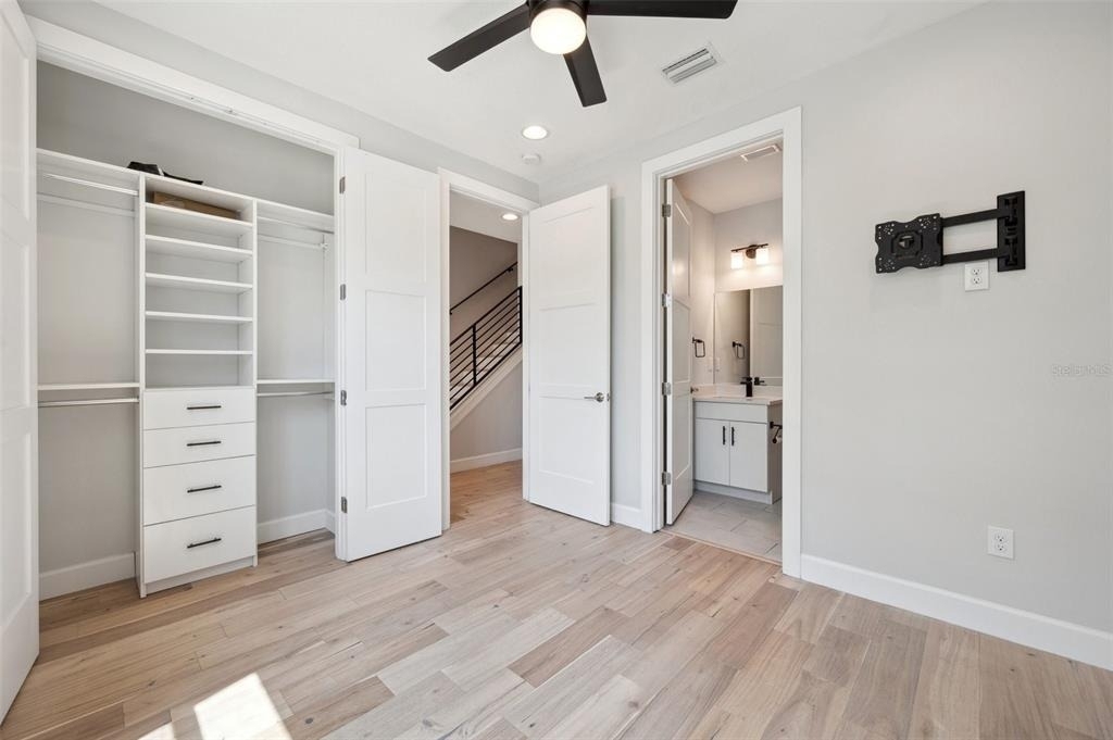 401 N Oregon Avenue - Photo 5