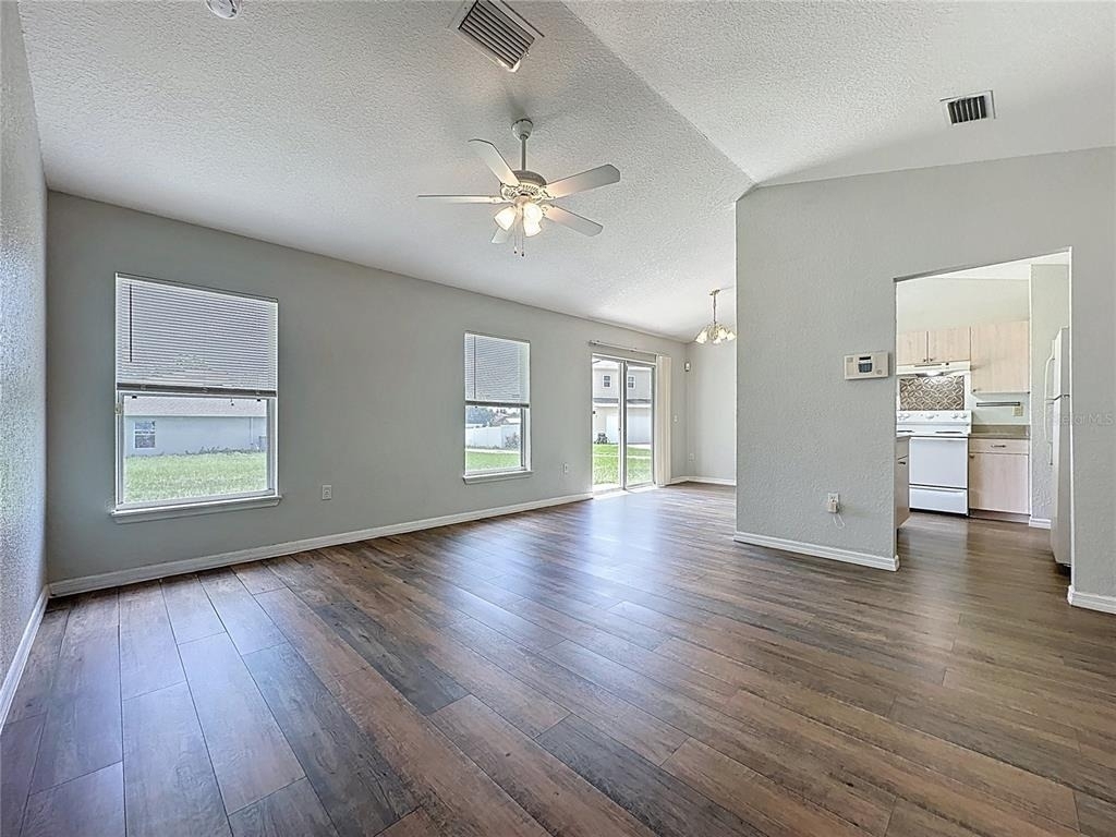 424 Danube Way - Photo 4