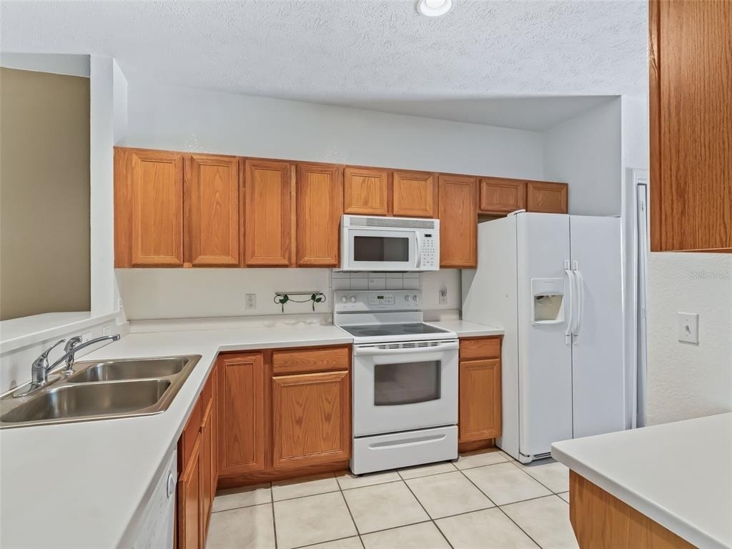 231 Ne 28th Avenue - Photo 5