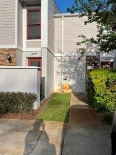 2112 Ne 38th Avenue - Photo 0