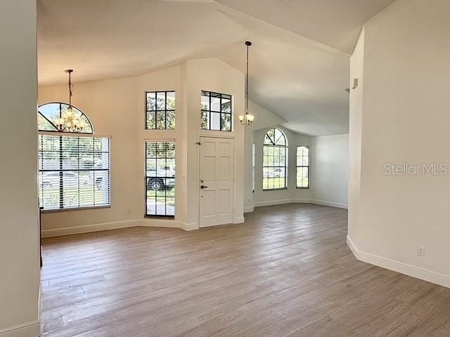 553 Walnut Grove Place - Photo 3
