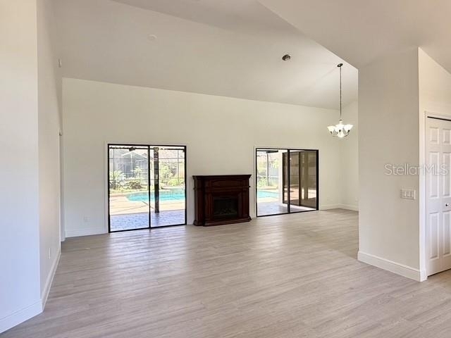 553 Walnut Grove Place - Photo 5