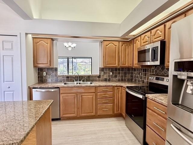 553 Walnut Grove Place - Photo 11