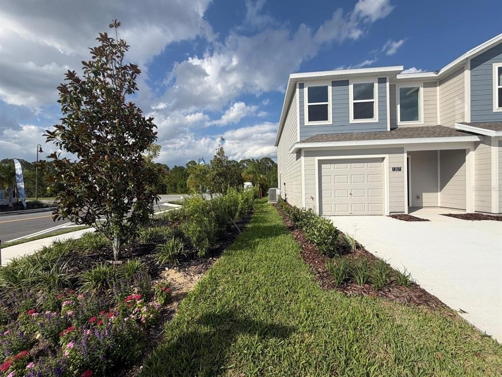 1207 Orion Street - Photo 0