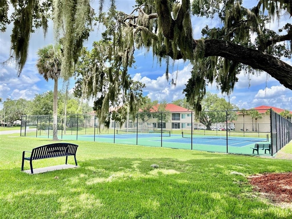 2300 The Oaks Boulevard - Photo 53