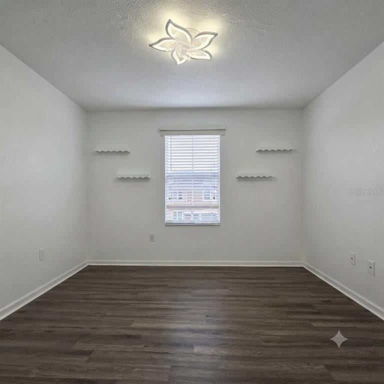1561 Chelsea Drive - Photo 22