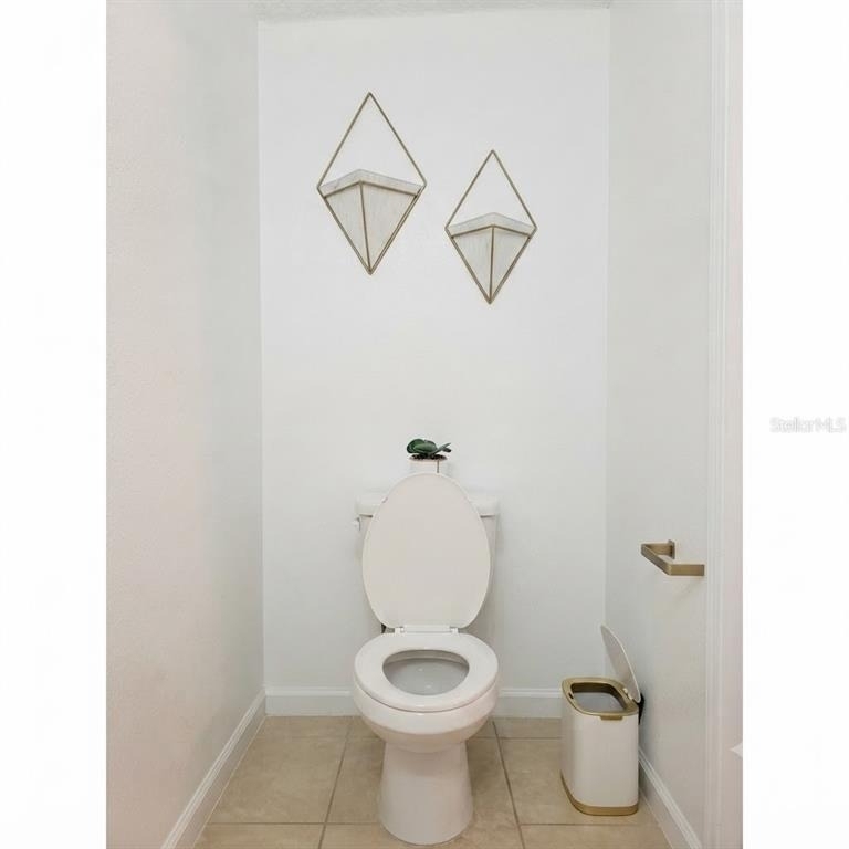 1561 Chelsea Drive - Photo 11