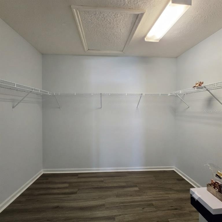 1561 Chelsea Drive - Photo 18