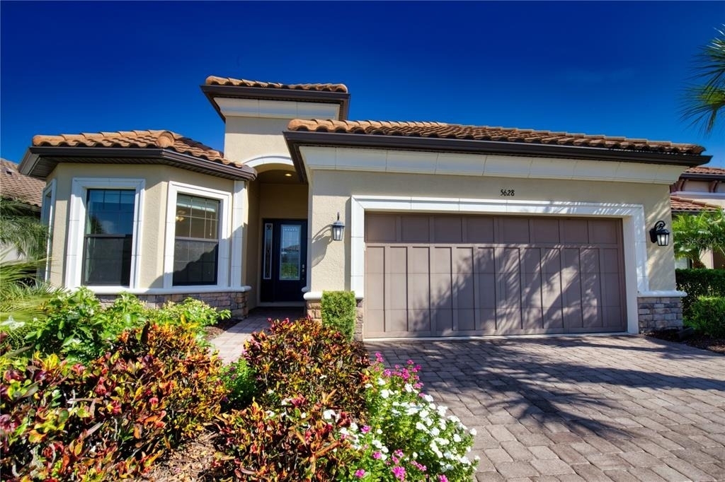 5628 Semolino Street - Photo 3
