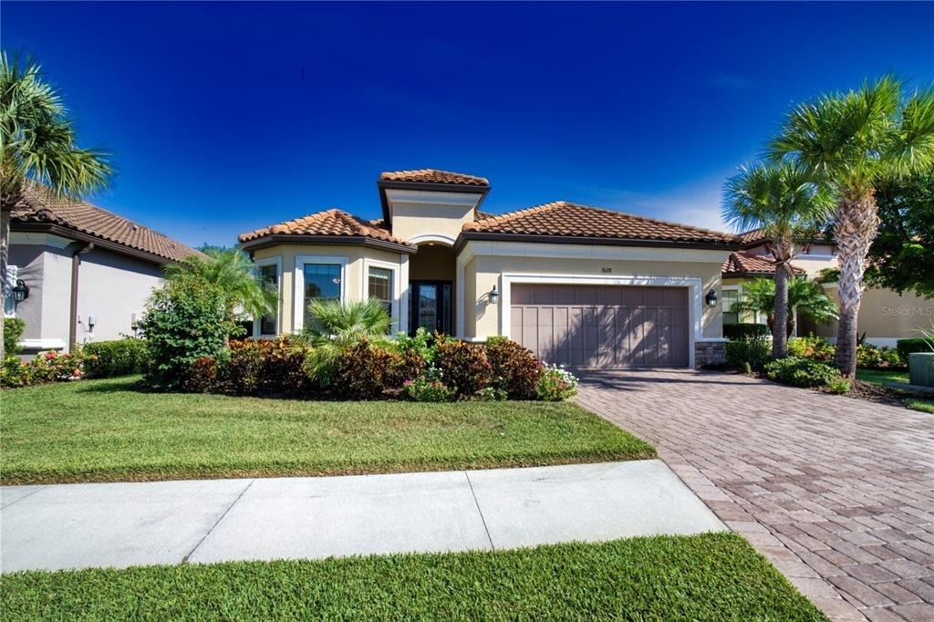 5628 Semolino Street - Photo 0