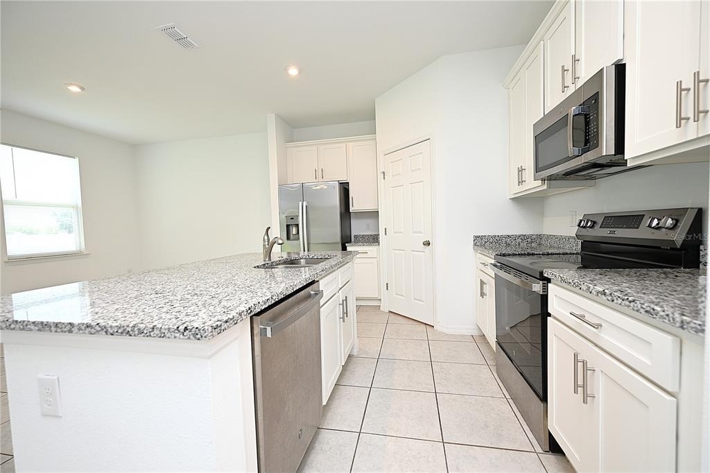 685 Crown Rose Drive - Photo 4