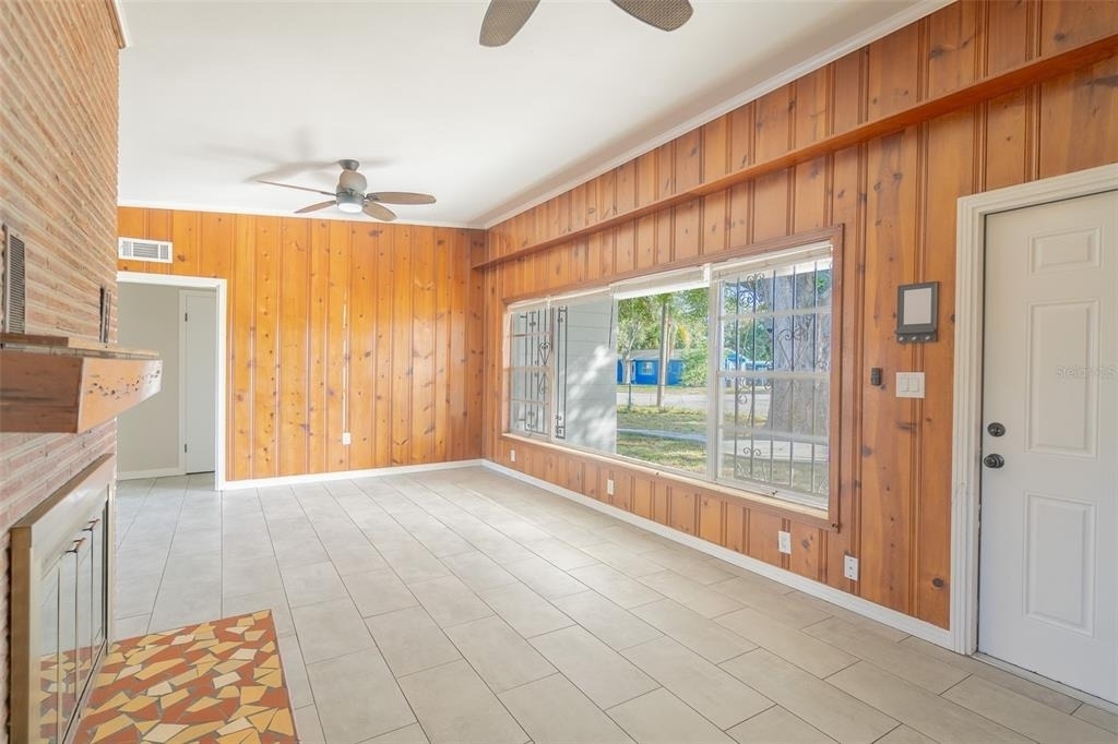 495 Avenue F Se - Photo 1
