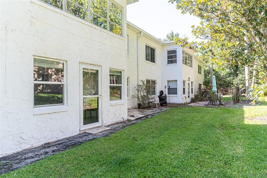 1100 Martinique Drive - Photo 12