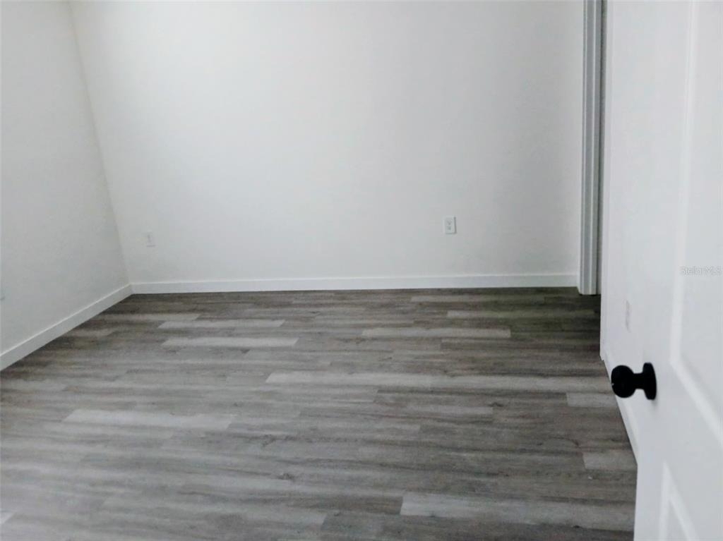 1583 Nw 29th Road - Photo 5
