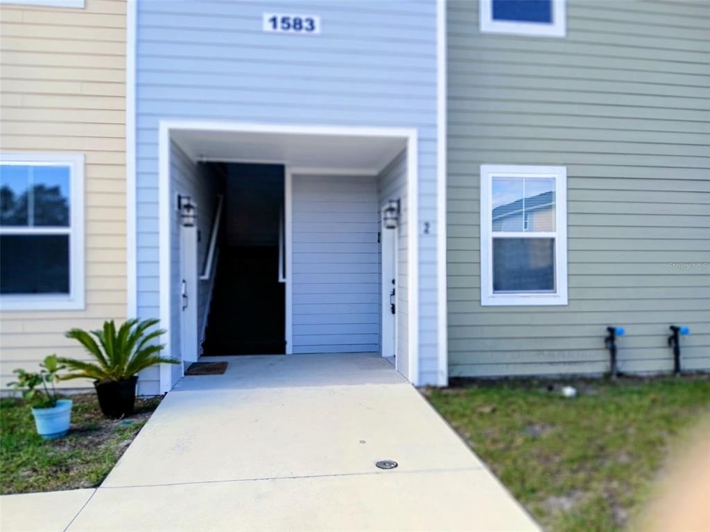 1583 Nw 29th Road - Photo 0