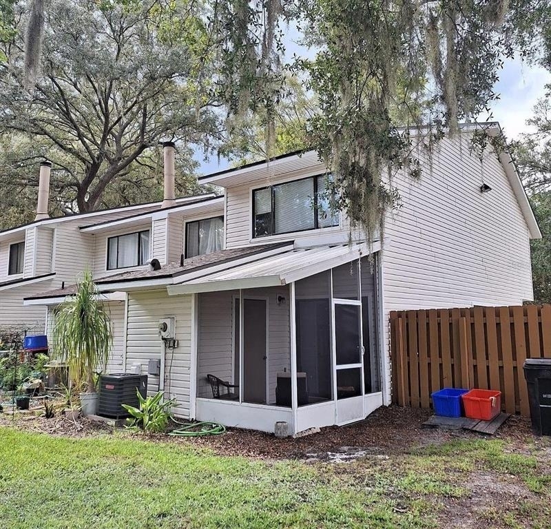 6111 Sw 8th Place - Photo 1