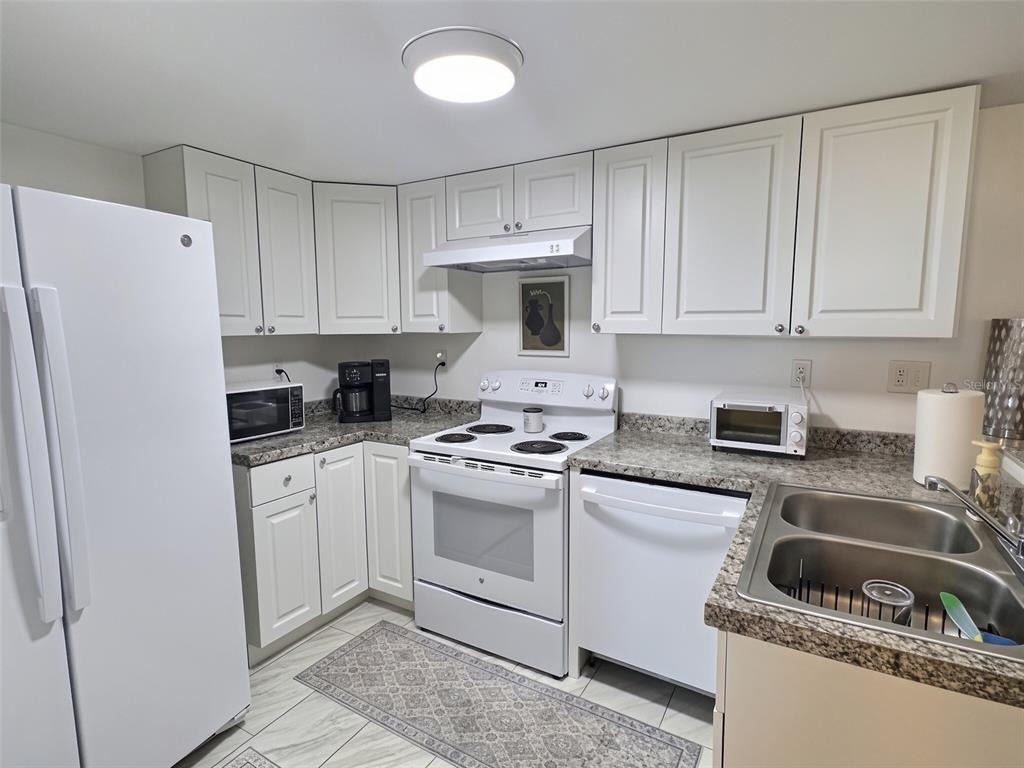 3006 Caring Way - Photo 7
