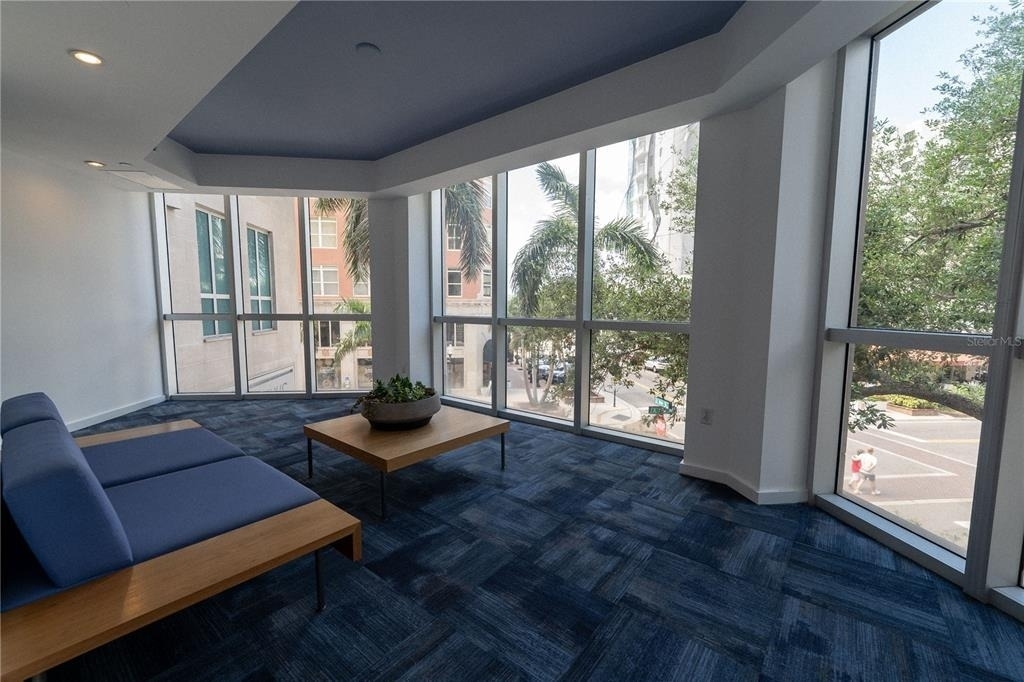 1350 Main Street - Photo 23