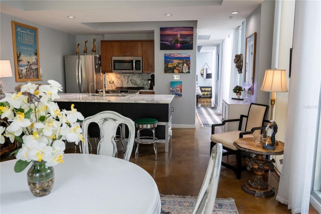 1350 Main Street - Photo 5