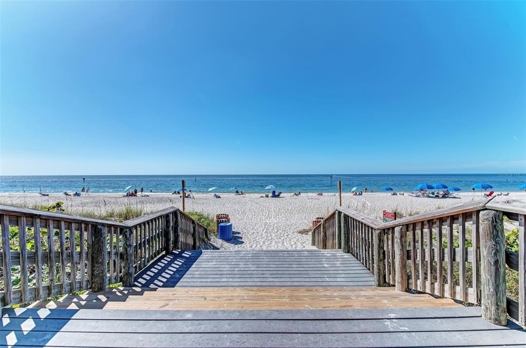 12165 Gulfstream Boulevard - Photo 36