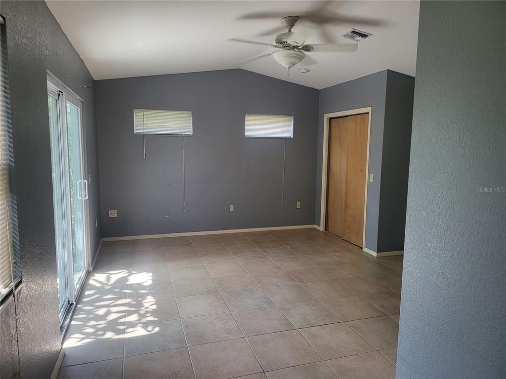 12165 Gulfstream Boulevard - Photo 3