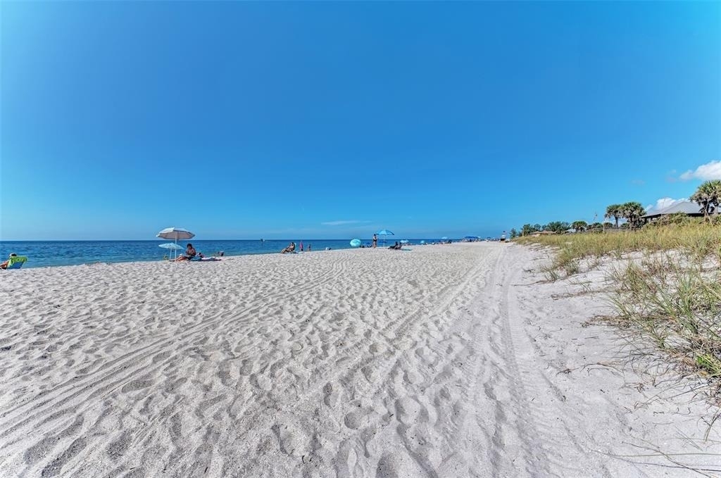 12165 Gulfstream Boulevard - Photo 40